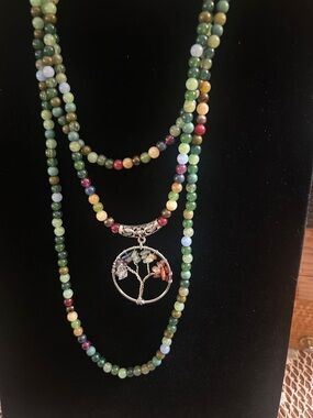 Multicolored fashion, long arts and necklace